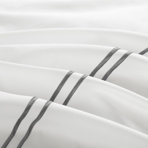 FUNDA DUVET BORDADO 400H 100%