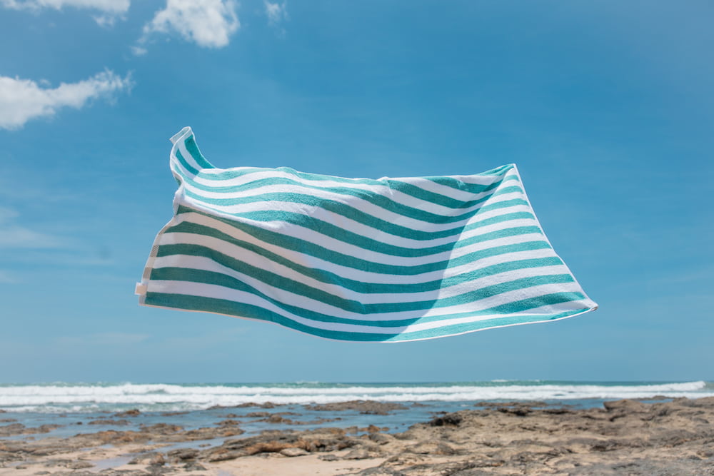TOALLA PLAYA RAYAS 90X180CM 510G VERDE