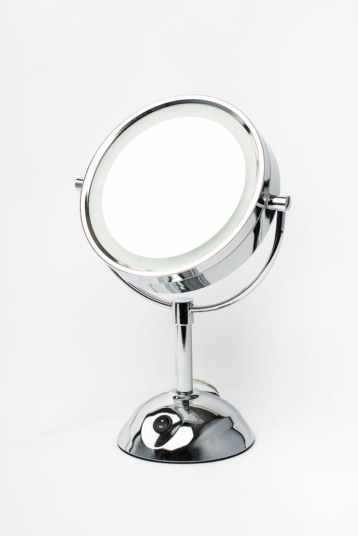 ESPEJO VANITY DE BASE CON LUZ CONAIR